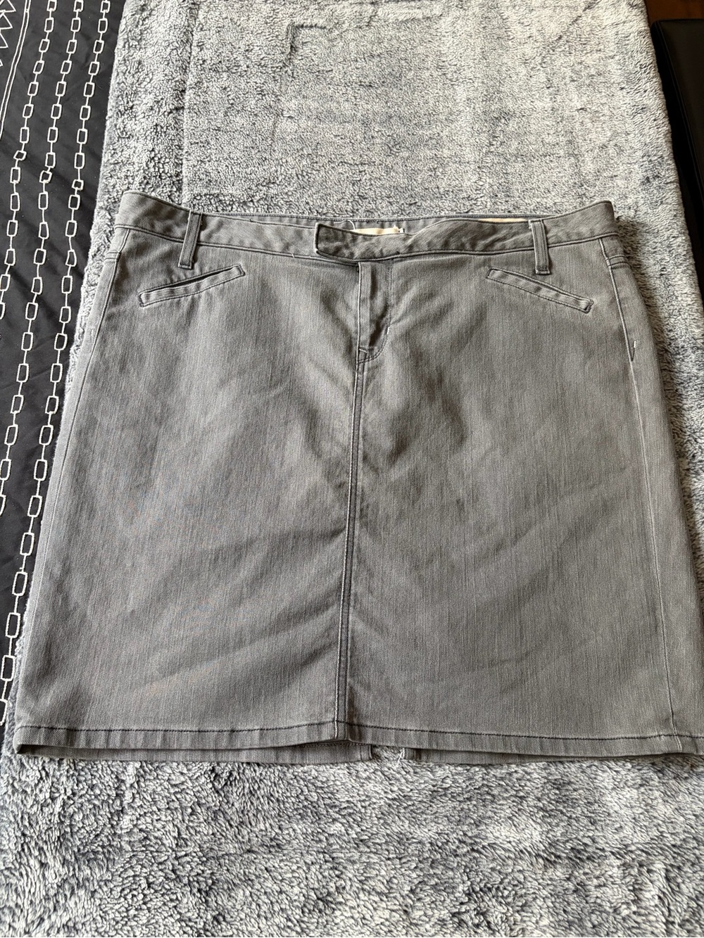 Classic Gray Women's Straight Skirt